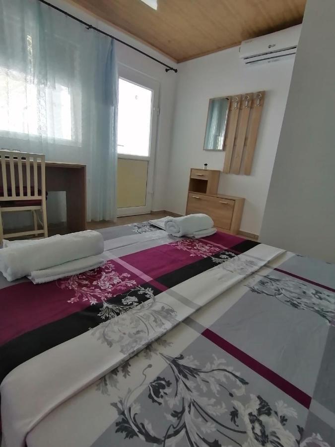 Bcm Family House Hotel Două Mai Eksteriør billede