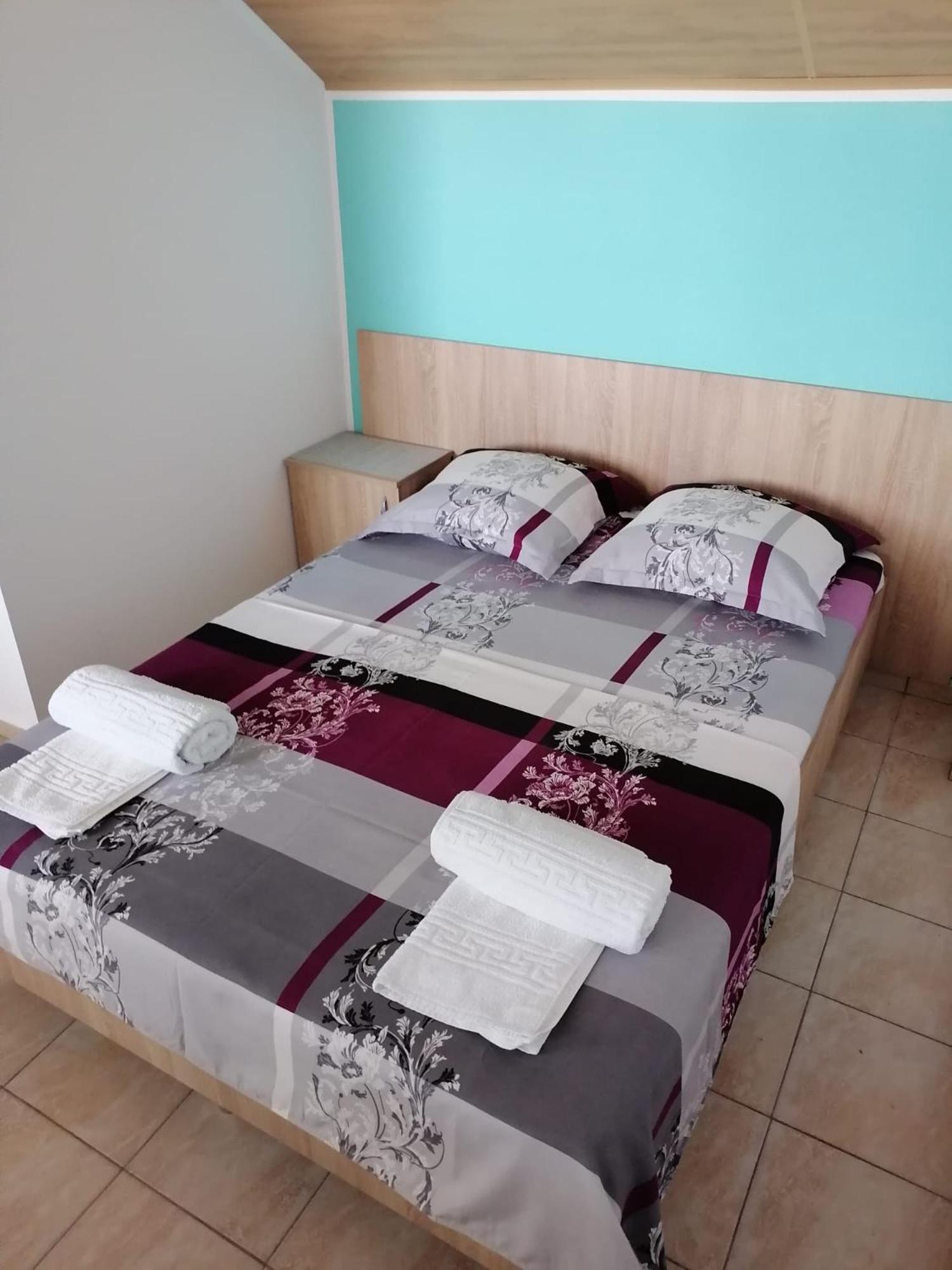 Bcm Family House Hotel Două Mai Eksteriør billede