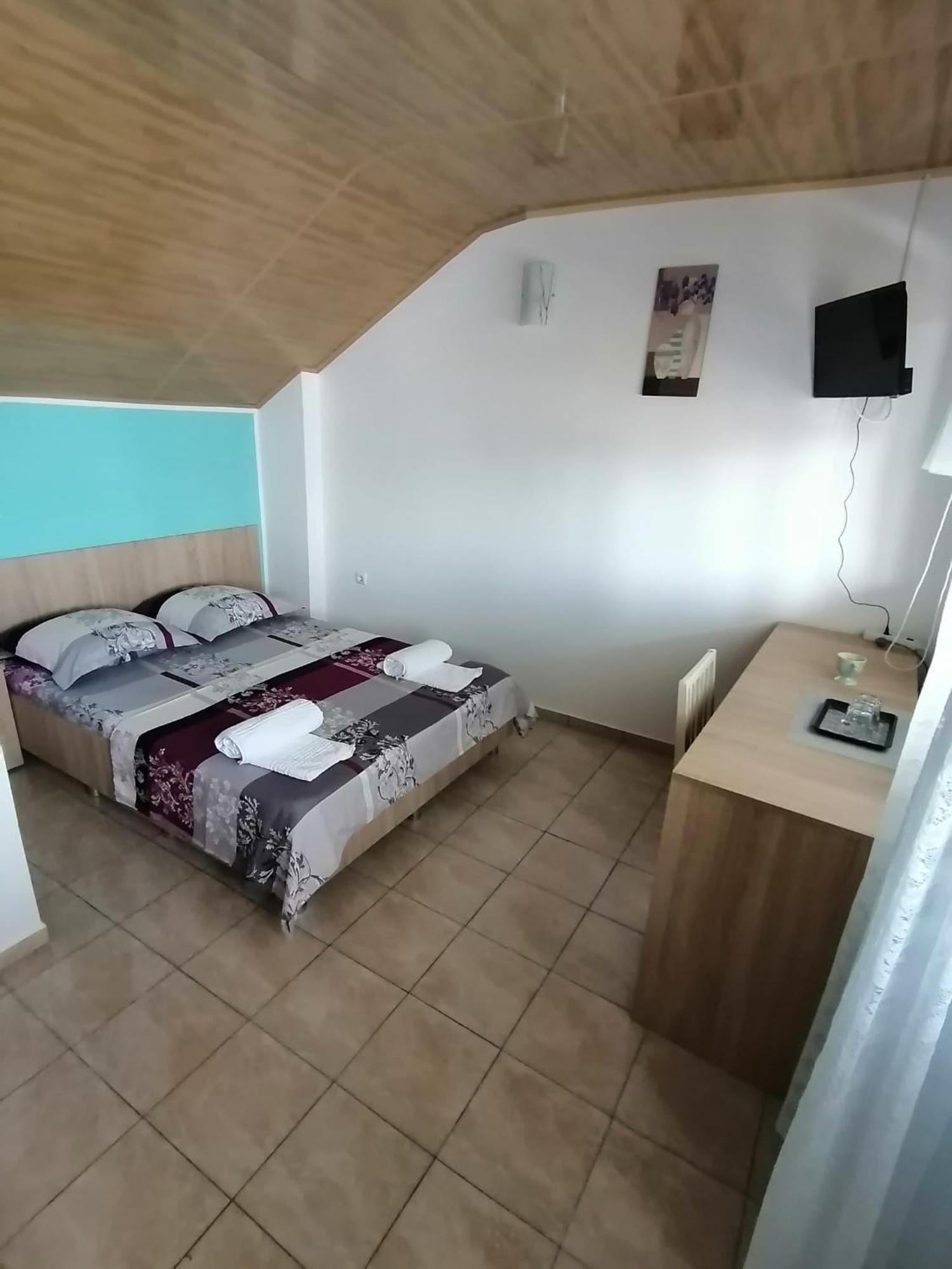 Bcm Family House Hotel Două Mai Eksteriør billede
