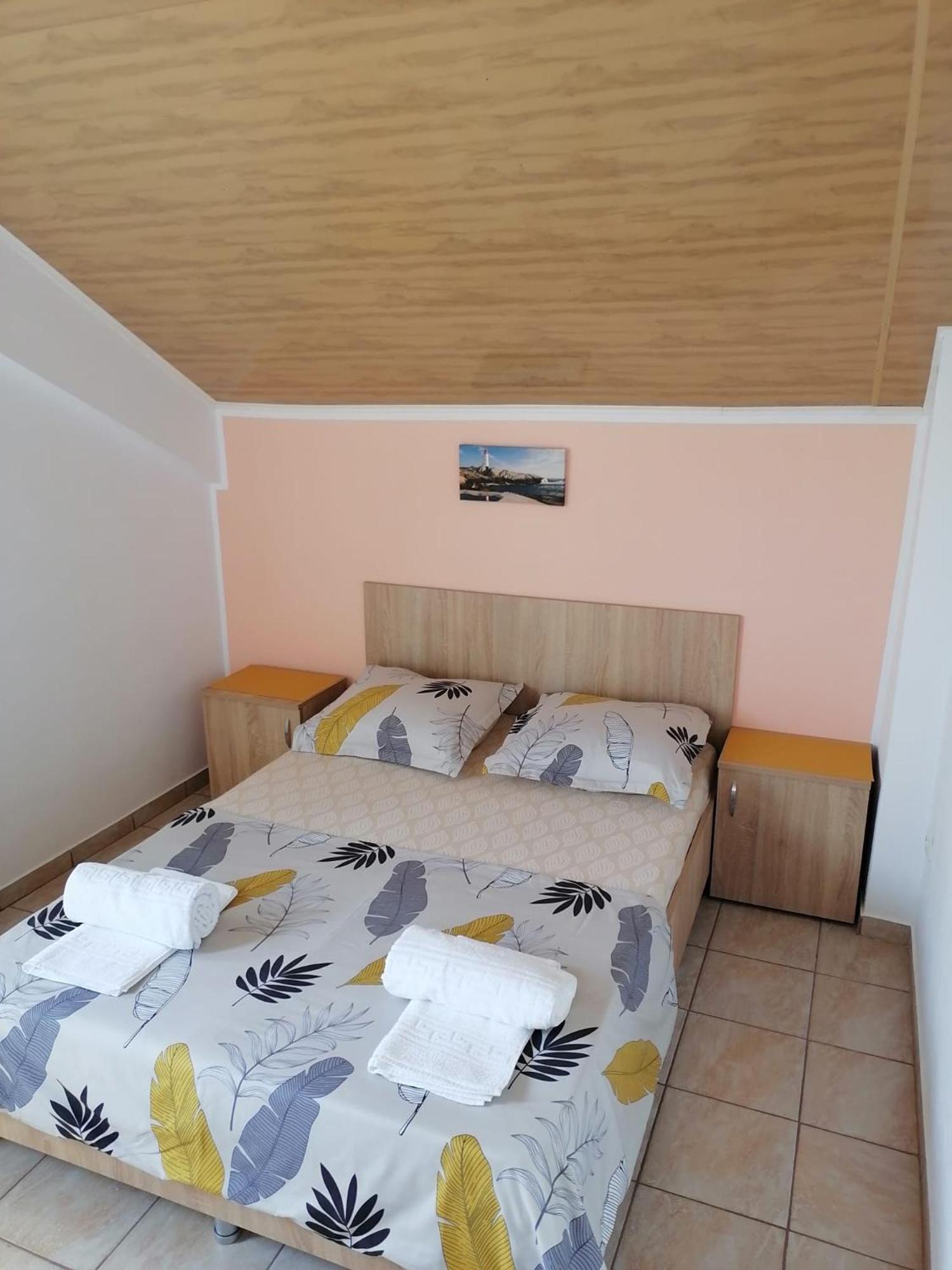Bcm Family House Hotel Două Mai Eksteriør billede