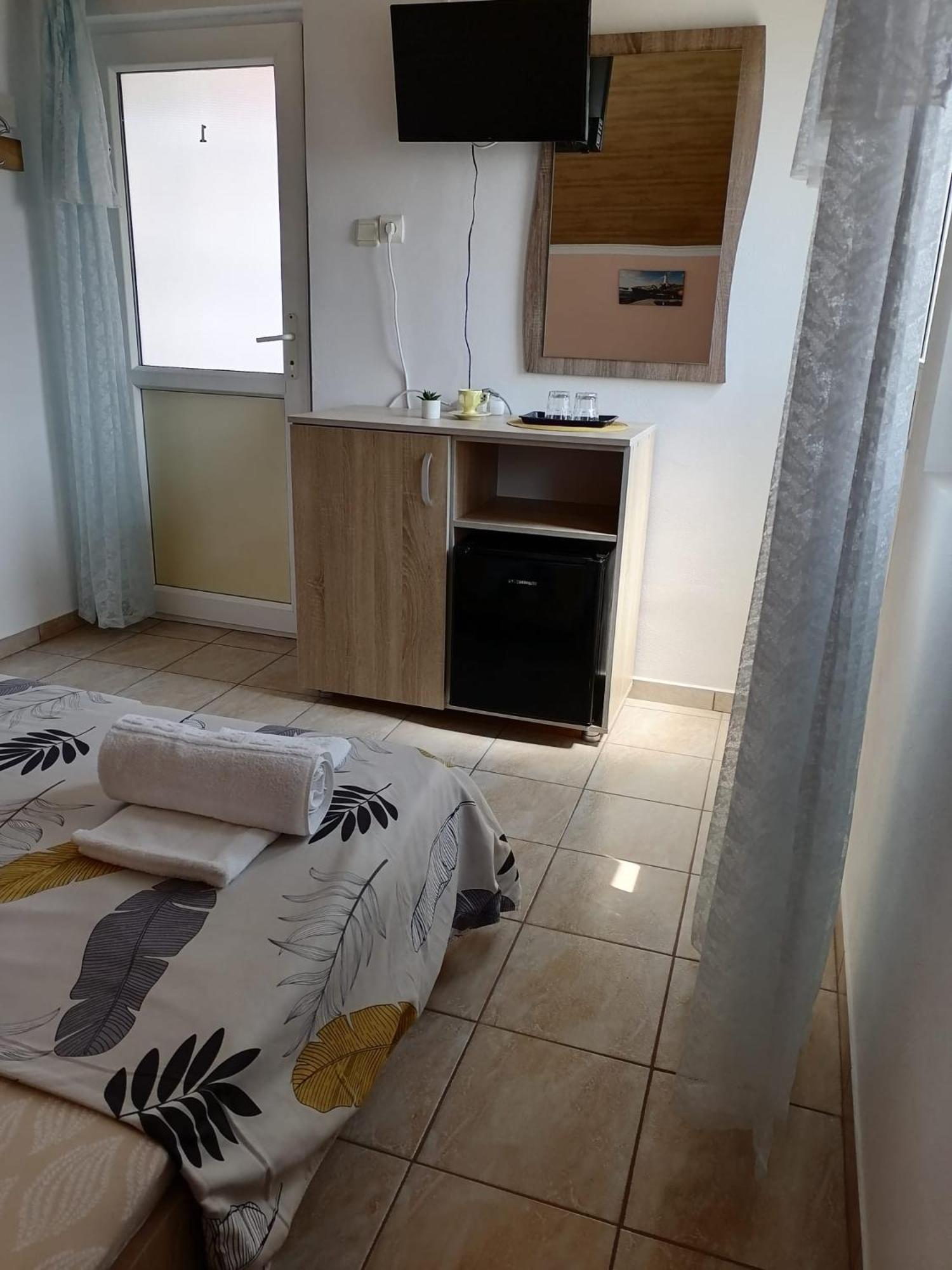 Bcm Family House Hotel Două Mai Eksteriør billede